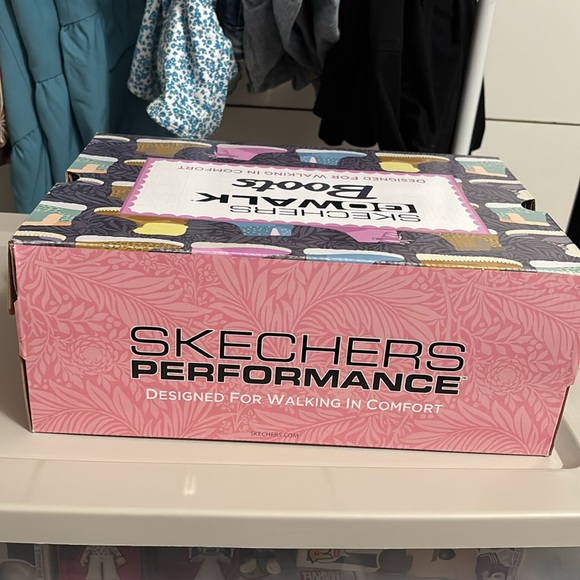 🤩🥳HOST PICK 🤩🥳Sketchers Gen 5 Women’s Boot shoes EUC - Picture 13 of 15